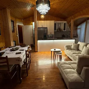Hotel The White Troy, Sarandë