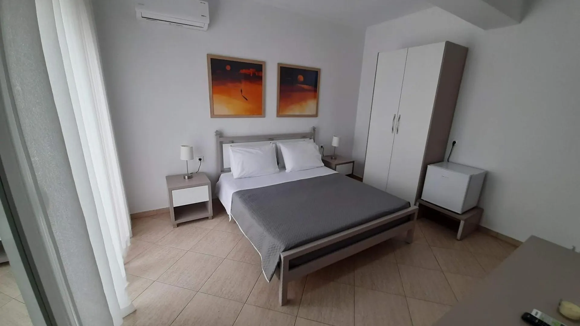Meto Rooms Sarandë 0*,