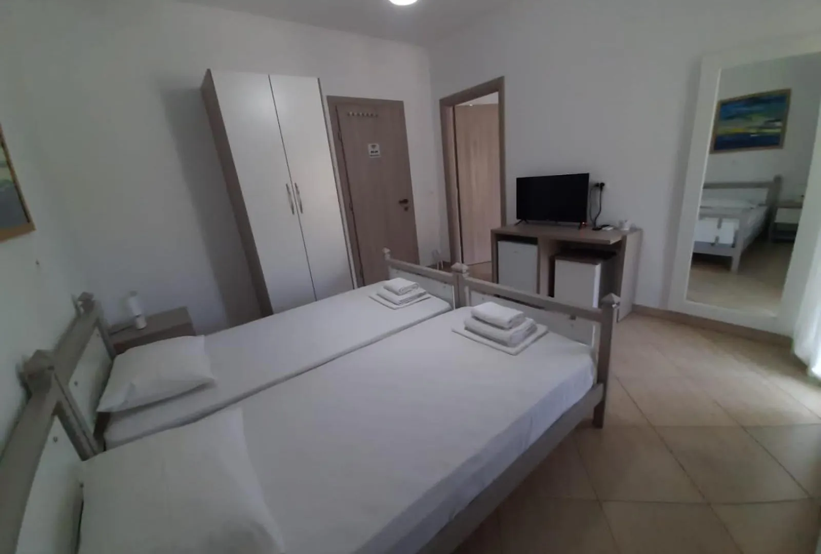 Meto Rooms Sarandë Pensionat
